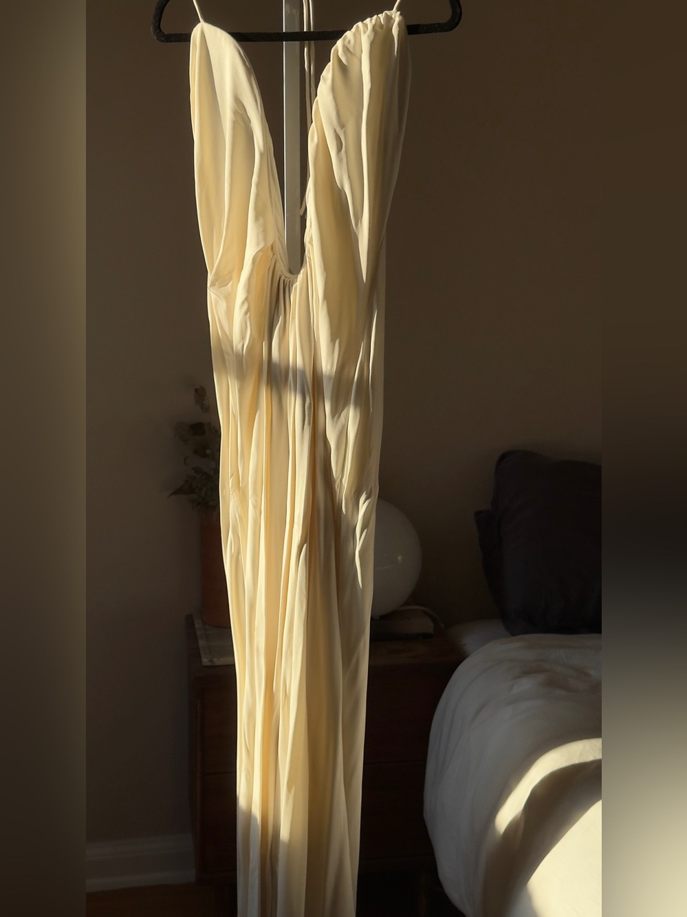 HELSA the roksanna draped dress in ivory - Picture 6 of 14
